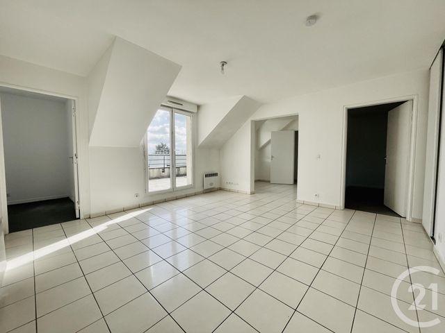 Appartement T2 à vendre - 3 pièces - 58.19 m2 - TRAPPES - 78 - ILE-DE-FRANCE - Century 21 Asf Immo